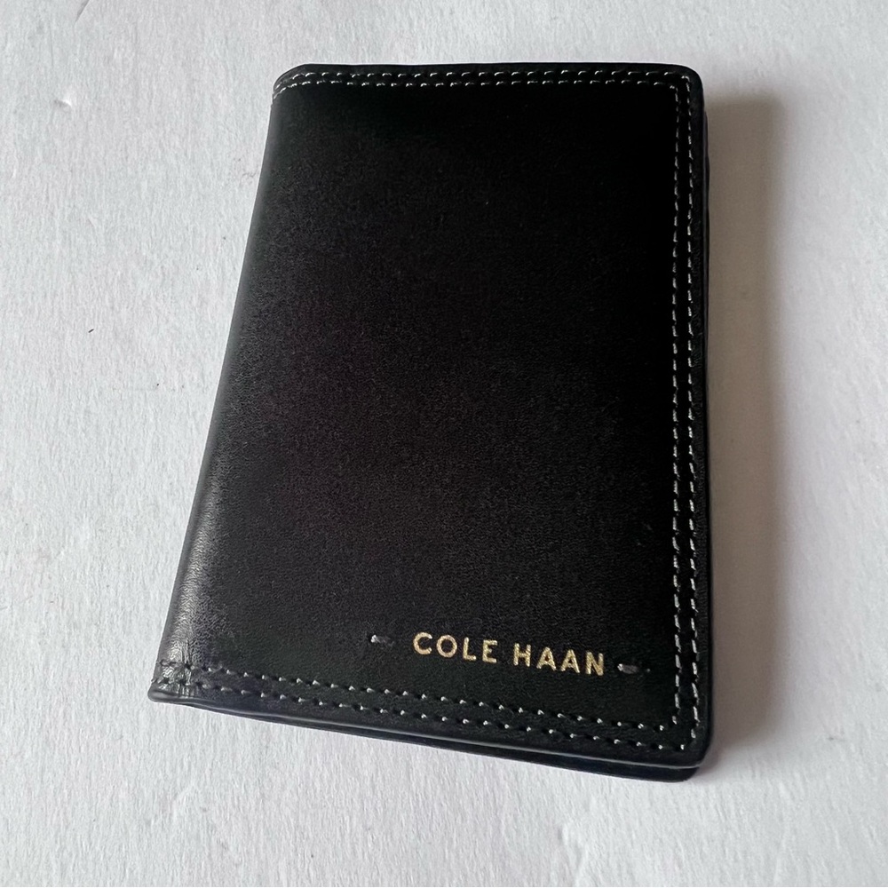 COLE HAAN LEATHER CARD WALLET BLACK NWOT